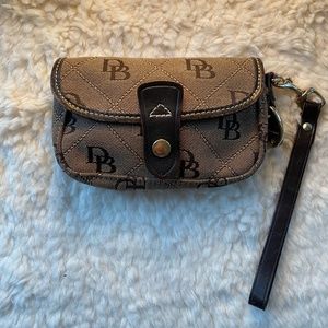Vintage Dooney & Bourke Wristlet